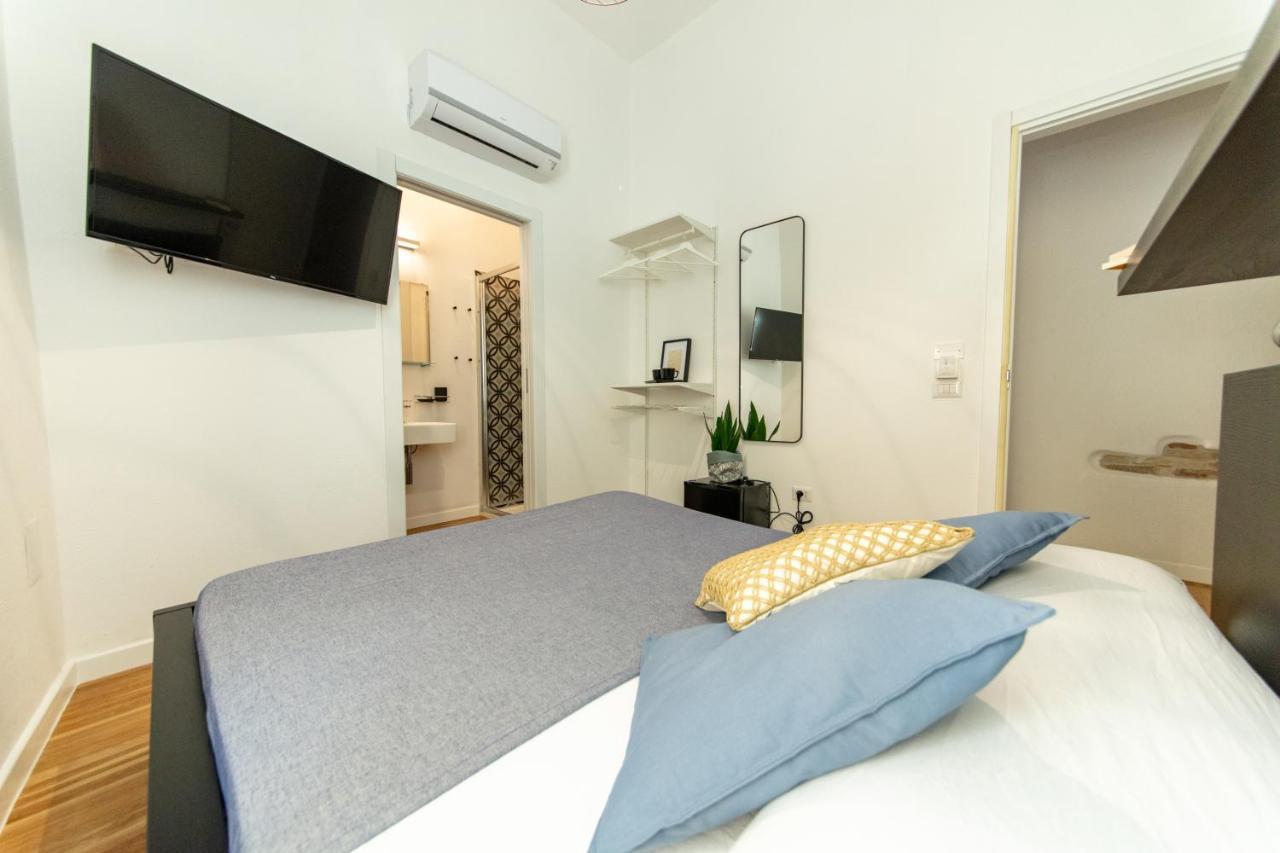 Lele'S Rooms 卡利亚里 外观 照片